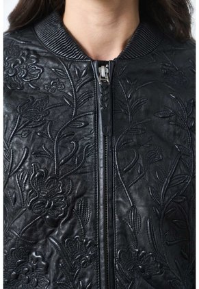 Bomber De Cuero Repujado Para Mujer Sira Bomber De Cuero Repujado Para Mujer Sira Negro XXL VÉLEZ