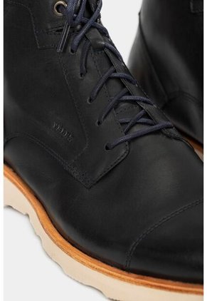 Botas Victoria De Cuero Para Hombre Caña Media Azul Oscuro Botas Victoria De Cuero Para Hombre Caña Media Azul Oscuro 42 Vélez