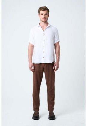 Pantalón Aron En Lino Para Hombre Ribete Cuero Pantalón Aron En Lino Para Hombre Ribete Cuero Tabaco 36 VÉLEZ