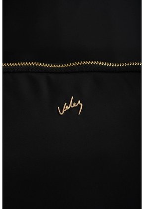 Morral Púrpura En Lona Para Mujer Casual Morral Púrpura En Lona Para Mujer Casual Negro VÉLEZ