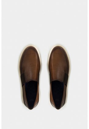 Mocasines Botanic 2 De Cuero Liso Y Gamuzado Para Hombre Suela Ecoflex Mocasines Botanic 2 De Cuero Liso Y Gamuzado Para Hombre Suela Ecoflex Miel 41 VÉLEZ