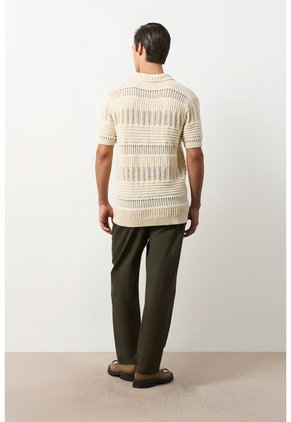 Polo Manga Corta En Tejiido Para Hombre Siloli Polo Manga Corta En Tejiido Para Hombre Siloli Arena XS VÉLEZ