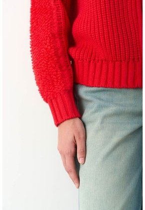 Sweater Tejido Silueta Bomber Astra Sweater Tejido Silueta Bomber Astra Rojo S VÉLEZ