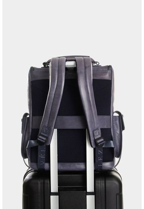 Morral De Cuero Para Hombre New Archaeology Morral De Cuero Para Hombre New Archaeology Azul Oscuro VÉLEZ