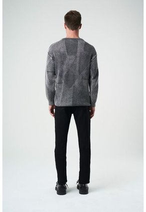 Jean Lucca En Black Denim Para Hombre Semi Fitted Jean Lucca En Black Denim Para Hombre Semi Fitted Negro 32 VÉLEZ