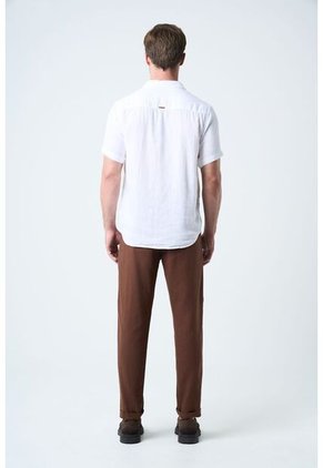 Pantalón Aron En Lino Para Hombre Ribete Cuero Pantalón Aron En Lino Para Hombre Ribete Cuero Tabaco 38 VÉLEZ