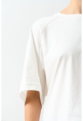 Camiseta Soren Para Mujer Tejida Camiseta Soren Para Mujer Tejida Crema S VÉLEZ