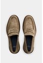 Mocasín Kiwa En Cuero Para Hombre Estilo Penny Loafer Mocasín Kiwa En Cuero Para Hombre Estilo Penny Loafer Tabaco 41 VÉLEZ de Vélez