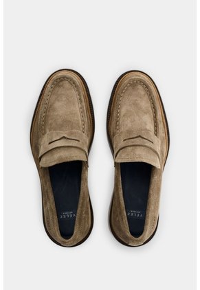 Mocasín Kiwa En Cuero Para Hombre Estilo Penny Loafer Mocasín Kiwa En Cuero Para Hombre Estilo Penny Loafer Tabaco 41 VÉLEZ
