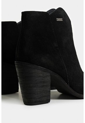 Botines Alpha De Cuero Gamuzado Para Mujer Silueta Asimétrica Botines Alpha De Cuero Gamuzado Para Mujer Silueta Asimétrica Negro 35 VÉLEZ