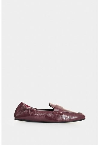 Mocasín En Cuero Efecto Charol Para Mujer Luana Mocasín En Cuero Efecto Charol Para Mujer Luana Vinotinto 40 VÉLEZ Vélez