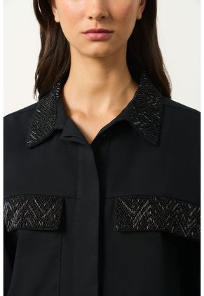 Chaqueta Senda Trucker Para Mujer Oversized Chaqueta Senda Trucker Para Mujer Oversized Negro XXL VÉLEZ