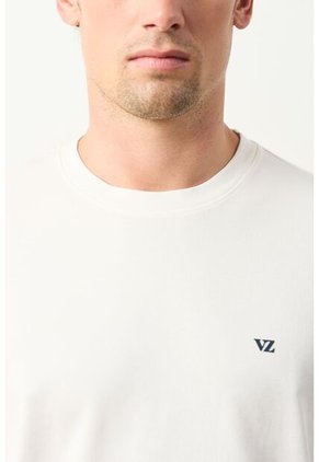 Camiseta Tejida Manga Larga Para Hombre Sabina Camiseta Tejida Manga Larga Para Hombre Sabina Blanco S VÉLEZ