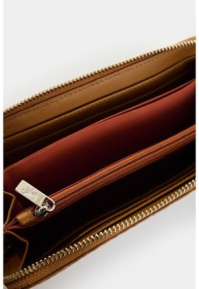Billetera Porta Chequera De Cuero Para Mujer Astra Billetera Porta Chequera De Cuero Para Mujer Astra Miel VÉLEZ