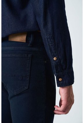 Jean Sirio De Algodón Orgánico Para Hombre Silueta Semi Ajustada Jean Sirio De Algodón Orgánico Para Hombre Silueta Semi Ajustada Azul 32 VÉLEZ