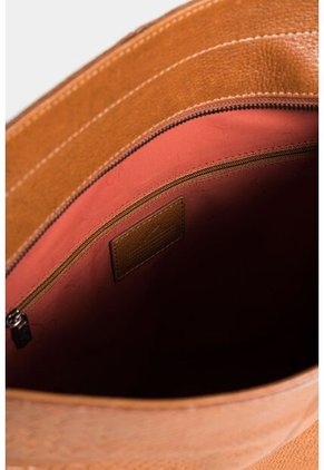 Shopping Calafate 2.0 De Cuero Para Mujer Placa Serpiente Shopping Calafate 2.0 De Cuero Para Mujer Placa Serpiente Miel Vélez