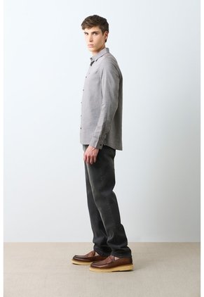 Camisa Oxford Manga Larga Calagua Para Hombre Semifitted Camisa Oxford Manga Larga Calagua Para Hombre Semifitted Tabaco XS VÉLEZ