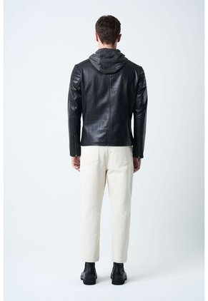 Chaqueta Belmont 2 De Cuero Liso Para Hombre Semi Ajustada Chaqueta Belmont 2 De Cuero Liso Para Hombre Semi Ajustada Negro L VÉLEZ