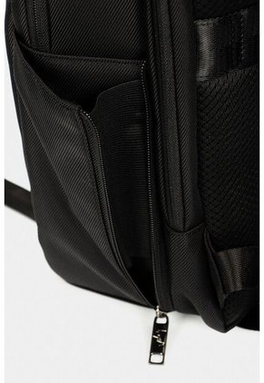 Morral Ginger En Lona Impermeable Para Hombre Detalles En Cuero Morral Ginger En Lona Impermeable Para Hombre Detalles En Cuero Negro Vélez
