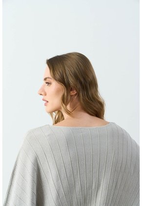 Camiseta Maxi Tejida Para Mujer Efos Camiseta Maxi Tejida Para Mujer Efos Plata S VÉLEZ