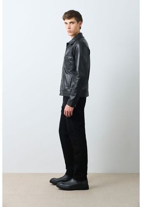 Pantalón Chino Italo Para Hombre Semifitted Pantalón Chino Italo Para Hombre Semifitted Negro 28 VÉLEZ