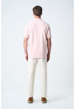 Polo Para Hombre Semi Fit Detalle Jacquard Polo Para Hombre Semi Fit Detalle Jacquard Rosado XL VÉLEZ