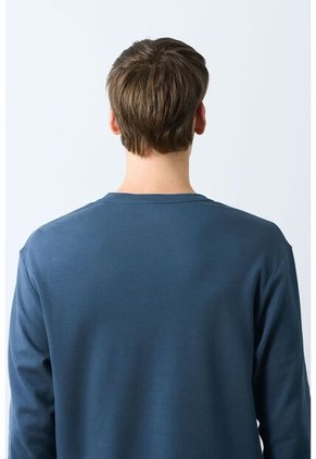 Camiseta Tejida Manga Larga Para Hombre Sabina Camiseta Tejida Manga Larga Para Hombre Sabina Azul Oscuro XL VÉLEZ