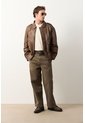 Pantalón Relaxed Fit Para Hombre Vega Pantalón Relaxed Fit Para Hombre Vega Tabaco 32 VÉLEZ de Vélez
