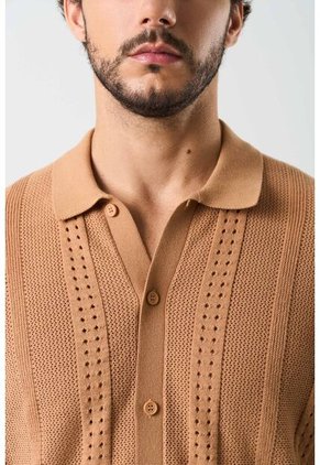 Camisa Manga Corta Tejida Para Hombre Luminia Camisa Manga Corta Tejida Para Hombre Luminia Cafe XL VÉLEZ