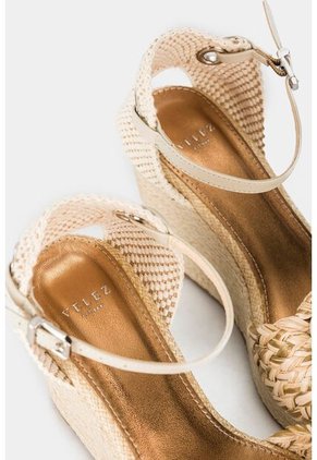Sandalias Plataforma Amatista De Fibra Natural Para Mujer Con Capellada En Yute Sandalias Plataforma Amatista De Fibra Natural Para Mujer Con Capellada En Yute Beige 38 Vélez