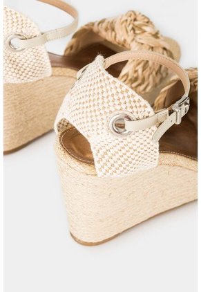 Sandalias Plataforma Amatista De Fibra Natural Para Mujer Con Capellada En Yute Sandalias Plataforma Amatista De Fibra Natural Para Mujer Con Capellada En Yute Beige 38 Vélez