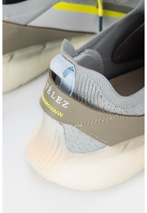 Tenis Deportivos VZ Fly Up Para Hombre Combinados Tenis Deportivos VZ Fly Up Para Hombre Combinados Gris 38 Vélez