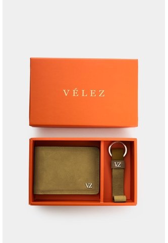 Kit Billetera Y Llavero En Cuero Para Hombre Nacar Kit Billetera Y Llavero En Cuero Para Hombre Nacar Verde Oliva VÉLEZ Vélez