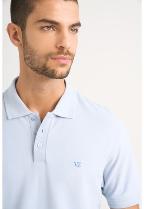 Polo Para Hombre Semi Fit Detalle Jacquard Polo Para Hombre Semi Fit Detalle Jacquard Azul Claro L VÉLEZ