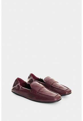 Mocasín En Cuero Efecto Charol Para Mujer Luana Mocasín En Cuero Efecto Charol Para Mujer Luana Vinotinto 40 VÉLEZ
