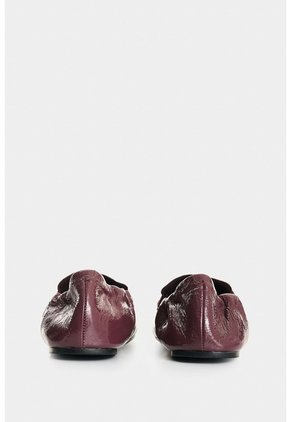 Mocasín En Cuero Efecto Charol Para Mujer Luana Mocasín En Cuero Efecto Charol Para Mujer Luana Vinotinto 40 VÉLEZ