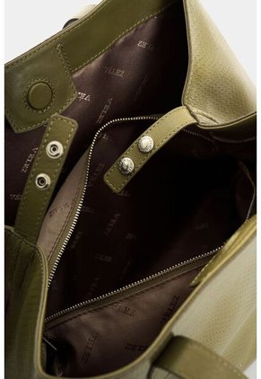 Shopping En Cuero Para Mujer Waira Shopping En Cuero Para Mujer Waira Verde Oliva VÉLEZ
