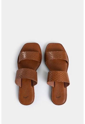 Sandalia Plana Iris De Cuero Para Mujer Grabada Sandalia Plana Iris De Cuero Para Mujer Grabada Miel 38 VÉLEZ