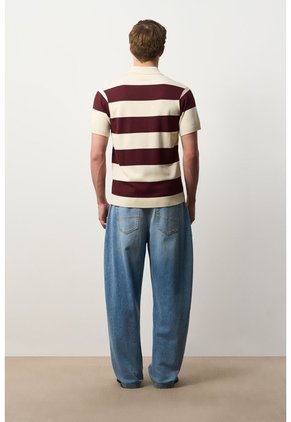 Polo Manga Corta En Tejido Para Hombre Liana Polo Manga Corta En Tejido Para Hombre Liana Vinotinto S VÉLEZ