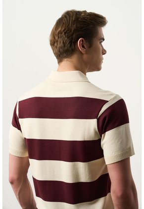 Polo Manga Corta En Tejido Para Hombre Liana Polo Manga Corta En Tejido Para Hombre Liana Vinotinto S VÉLEZ