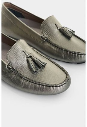 Mocasines De Cuero Folia Para Mujer Gorgonia Mocasines De Cuero Folia Para Mujer Gorgonia Grafito 38 VÉLEZ