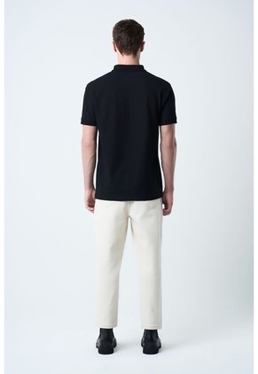 Polo Para Hombre Semi Fit Detalle Jacquard Polo Para Hombre Semi Fit Detalle Jacquard Negro S VÉLEZ