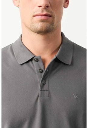 Polo Manga Larga En Algodón Para Hombre Nápoles Polo Manga Larga En Algodón Para Hombre Nápoles Gris L VÉLEZ