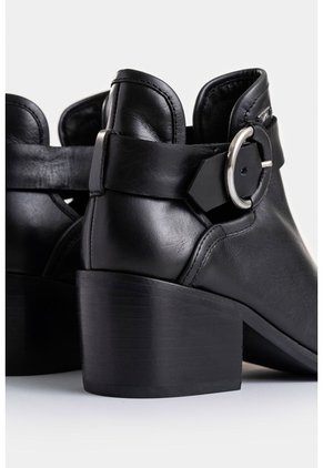 Botines Tacón Campina De Cuero Hebilla Negro Botines Tacón De Cuero Hebilla Negro 41 VÉLEZ
