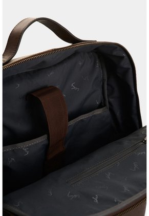 Morral Calgary De Cuero Para Hombre Silueta Slim Morral Calgary De Cuero Para Hombre Silueta Slim Cafe VÉLEZ
