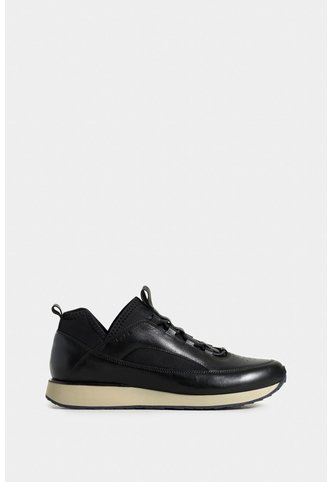 Tenis Neo 2 De Cuero Para Hombre Con Perforaciones Láser Tenis Neo 2 De Cuero Para Hombre Con Perforaciones Láser Negro 42 VÉLEZ Vélez