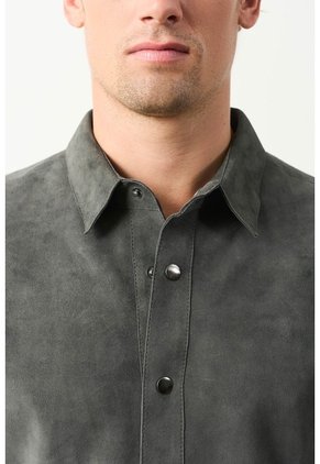 Camisa Manga Larga Para Hombre Gamuza Camisa Manga Larga Para Hombre Gamuza Gris Pistola XXL VÉLEZ