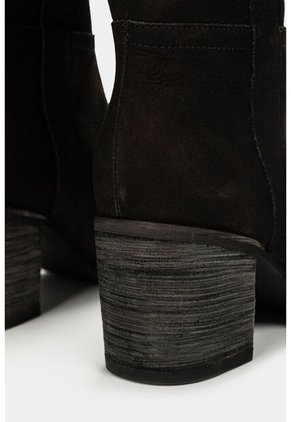 Botas Tacón Caña Alta Magnolia De Cuero Para Mujer Tipo Nobuck Negro Botas Tacón Caña Alta Magnolia De Cuero Para Mujer Tipo Nobuck Negro 39 Vélez