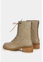 Botines Lirio De Cuero Para Mujer Tipo Militar Beige Botines Lirio De Cuero Para Mujer Tipo Militar Beige 35 VÉLEZ de Vélez
