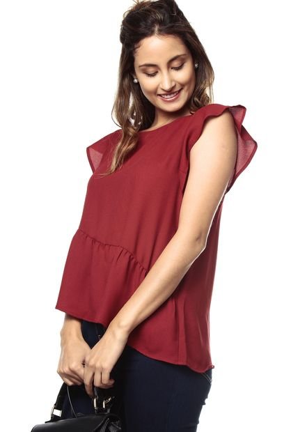 blusa roja de moda